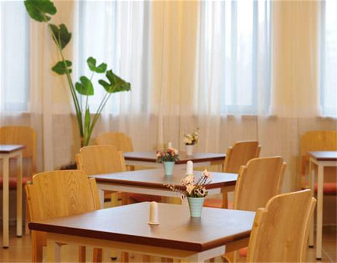Hotel Changping Gulou West Street